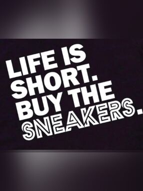👟SNEAKER ADVERTISEMENT